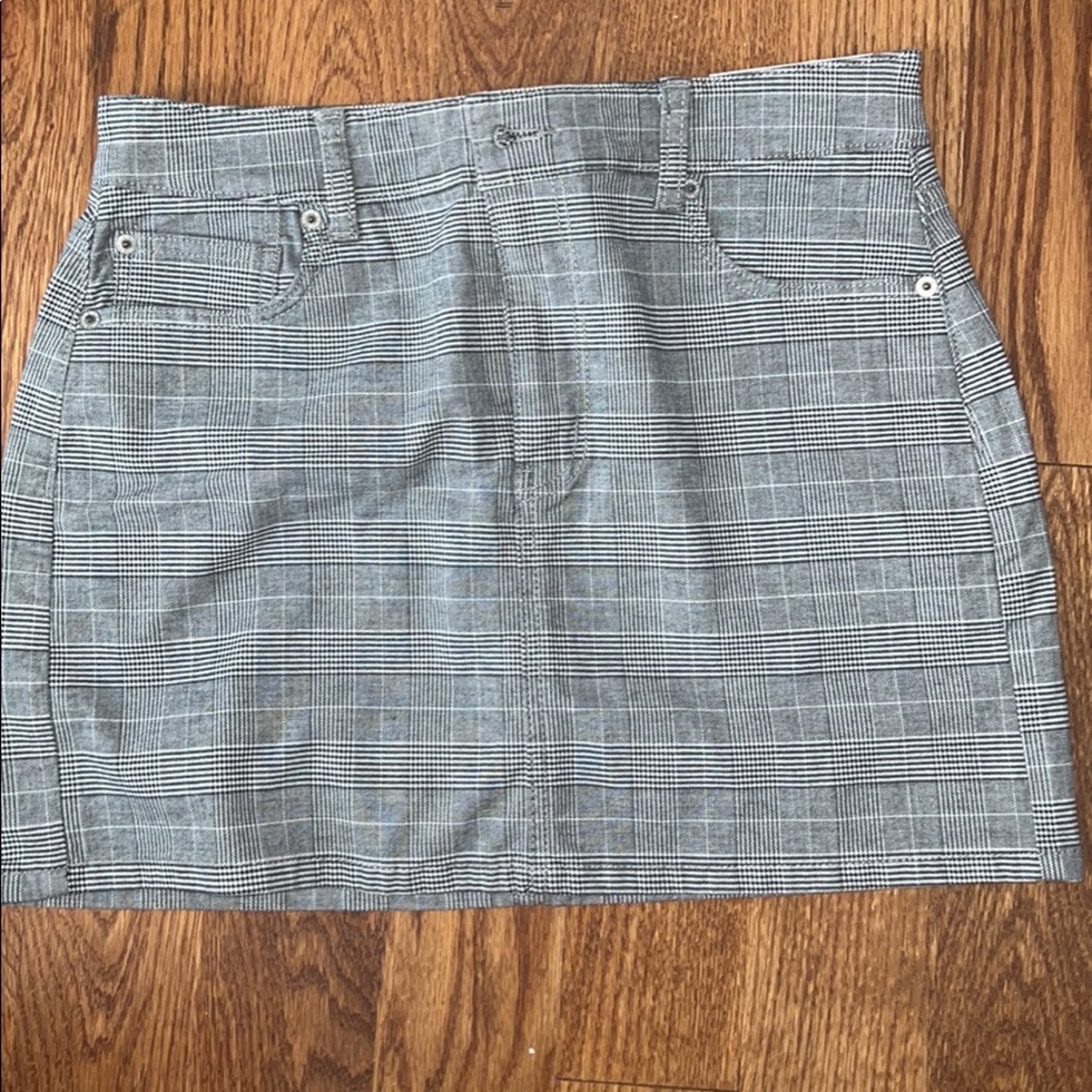 American eagle plaid mini skirt
